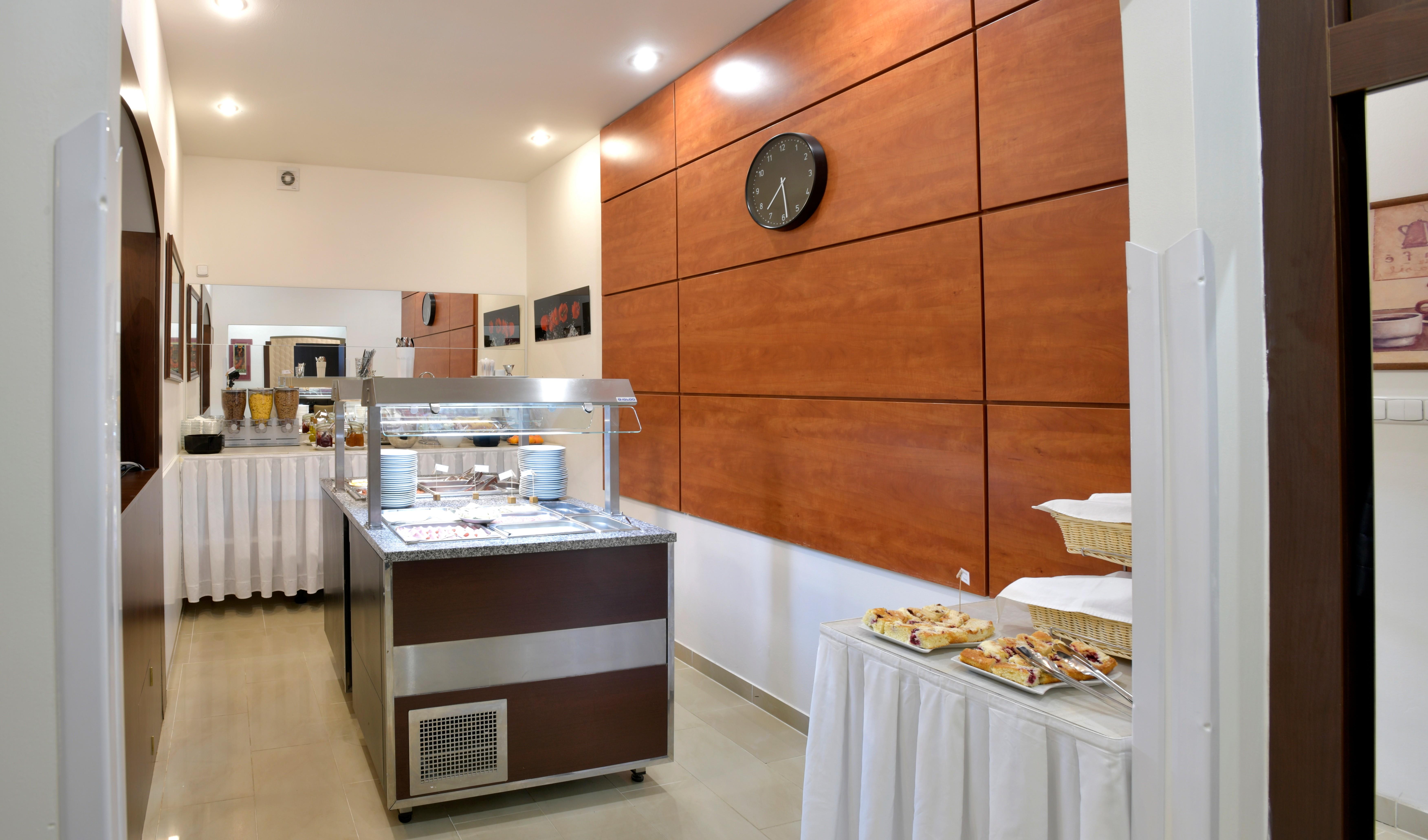 Royal Plaza Ξενοδοχείο Πράγα Εξωτερικό φωτογραφία